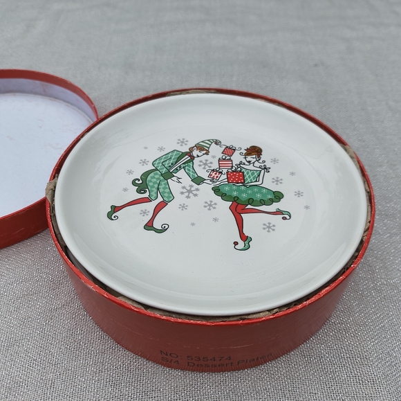 Macy's Holiday Unique Vintage Harlequin Christmas Dessert Plates - Picture 3 of 7